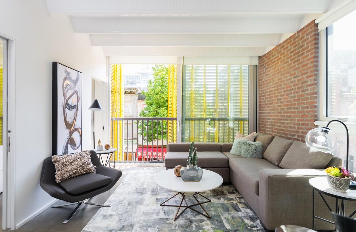 301 219 E Georgia Street Condo Sold in Vancouver R2271611 rennie